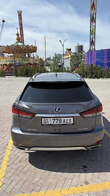 Lexus RX: 2021 г., 2 л, Типтроник, Бензин, Кроссовер — 7