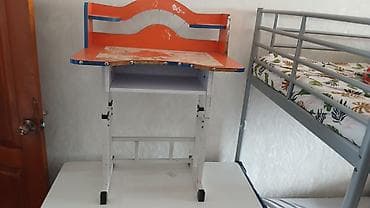 детский стол ученический: Детский стол, Б/у, МДФ — 1