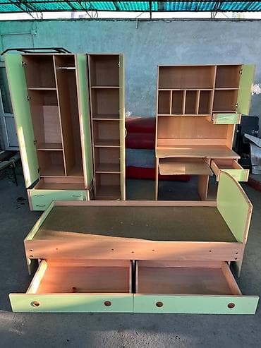 детскую мебель в новом: Детская гарнитура, Б/у, Для мальчика, ДСП, цвет - Зеленый, Самовывоз — 2