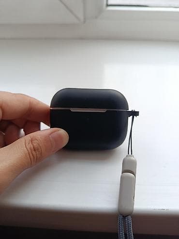 Наушниктер: AirPods Pro — Состояние 10/10 + Чехол в подарок 🎁 Цена: 1200 сом — 1
