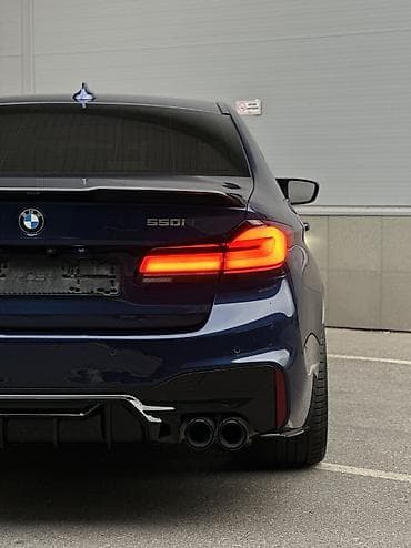Транспорт: BMW 5 series: 2018 г., 4.4 л, Автомат, Бензин, Седан — 6