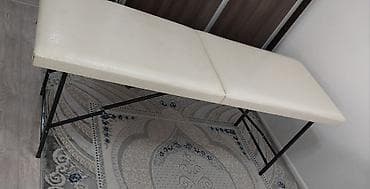 кормящий стол: Складной стол для ноутбука, Б/у, цвет - Бежевый — 1