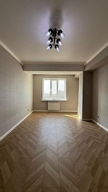 комнату бишкек: Продаётся 4 ком квартира с евроремонтом в ЖК Мурас Застройщик: Royal — 4