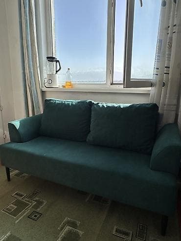 Прямые диваны: Прямой диван, Б/у — 2