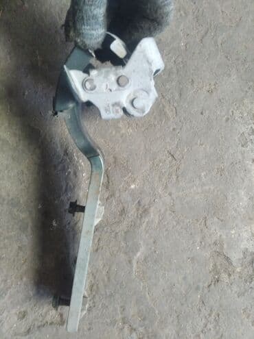 б у двухъярусные кровати: Isuzu Bighorn петля, Исузу Бигхорн петля Петля крышки багажника — 3