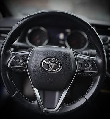 camry 5: Toyota Camry: 2018 г., Автомат, Бензин, Седан — 4