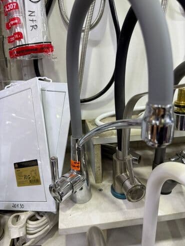 стол из столешницы: Кухонный смеситель с гибким изливом - Тип: однорычажный смеситель для — 2