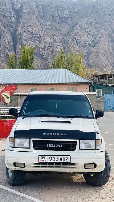 Isuzu Bighorn: 1996 г., 3.1 л, Механика, Дизель, Внедорожник at lalafo.kg Isuzu Bighorn: 1996 г., 3.1 л, Механика, Дизель, Внедорожник