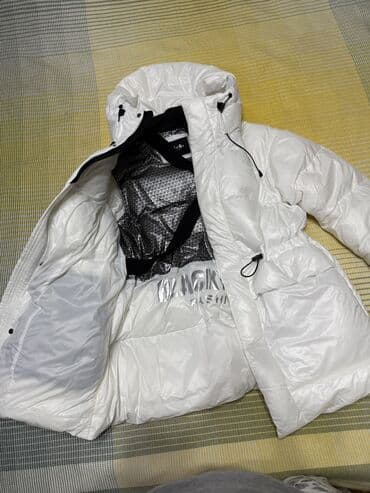 Куртки: Зимняя мужская подростковая парка, на 10-12 лет подойдет, темно-синего — 10