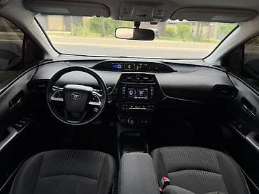 капот на приус: Toyota Prius: 2016 г., 1.8 л, Вариатор, Гибрид, Лифтбек — 8