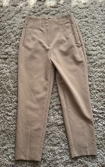 спорт клуб: Продаю стильную одежду в отличном состоянии от 200 сомов. до 1000 сом — 4