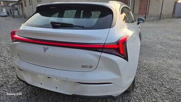 автомобиль продается: HOZON NETA S ГИБРИД ПОСЛЕДОВАТЕЛЬНЫЙ ГОД : 2024 Тип гибрида — 5