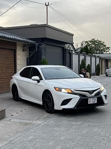 corolla 2016: Toyota Camry: 2018 г., 2.5 л, Автомат, Бензин, Седан — 4