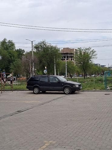 go park: Volkswagen Passat: 1991 г., Универсал — 6