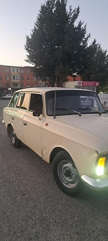 70 сом: Москвич 412: 1990 г., Седан — 2