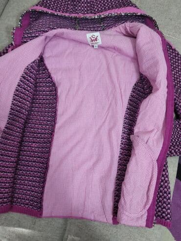 Сырткы кийимдер: Куртка на девочку 11-13 лет,привезённая с Германии,оболденная,кто — 4