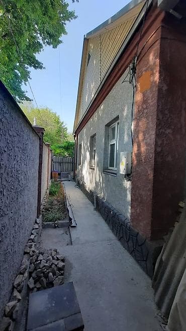 Үйлөр: Продается!!! Дом из жженного кирпича в районе рынка Дордоя, по ул — 4