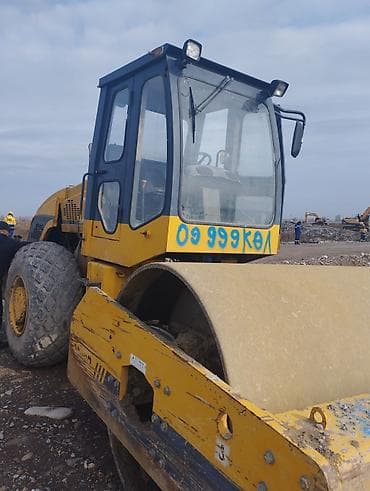 железо бетон: Дорожный вибрационный каток, одномковый. Основные характеристики: - — 1