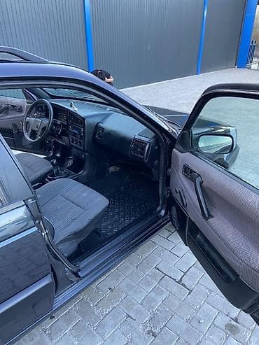 венто 1993: Volkswagen Passat Variant: 1992 г., Универсал — 7