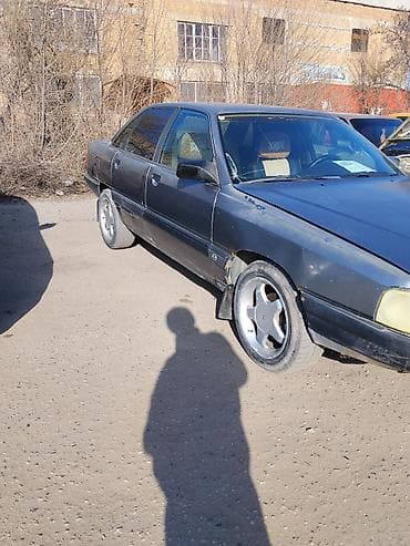 атбашы авто: Audi 100: 1989 г., 2 л, Кол менен иштөөчү, Бензин, Седан — 3