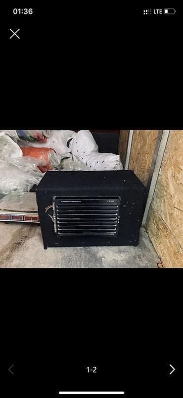 Сабвуфер Pioneer в корпусе - Динамик: Pioneer, круглый, установлен в