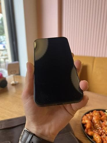 iphone mobile: IPhone 17, Б/у, 256 ГБ, Черный, 100 % — 4