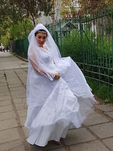 васильева советская: Свадебное платье с фатой и диадемой - Цвет: белый, насыщенный. - — 4