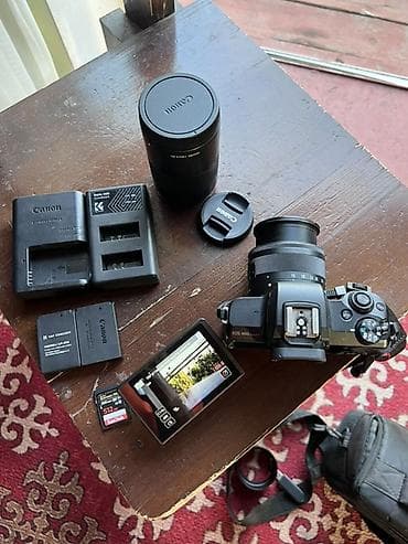 m 52: Беззеркальный комплект Canon EOS M50 Mark II с оптикой и аксессуарами — 1