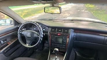 аудио техника: Audi A8: 1999 г., 2.8 л, Автомат, Бензин, Седан — 7