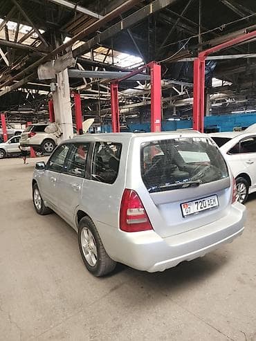 Subaru Forester: 2004 г., 2 л, Автомат, Бензин, Кроссовер — 3
