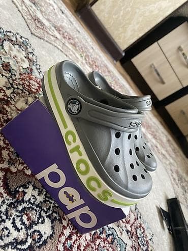 Сабо Crocs серого цвета - Оригинальный дизайн Classic с перфорацией