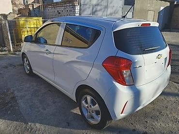 li auto: Chevrolet Spark: 2019 г., 1 л, Автомат, Бензин, Хэтчбэк — 3