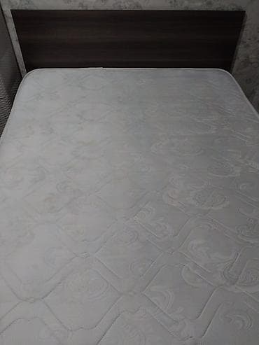 Кровати: Кровать двуспальная с матрасом - Размер спального места — 4