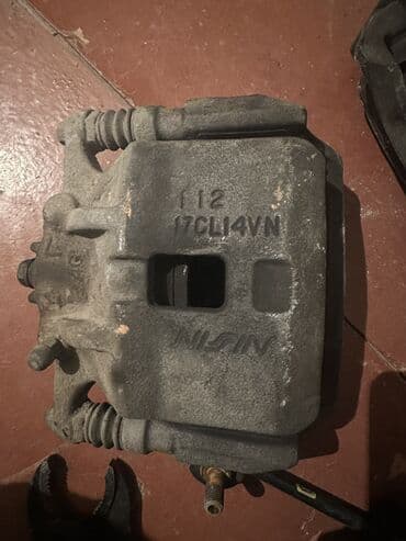 мир сальников . сальники . ремни . подшипники: Комплект суппортов Honda 2002 г., Б/у, Оригинал, Япония — 1