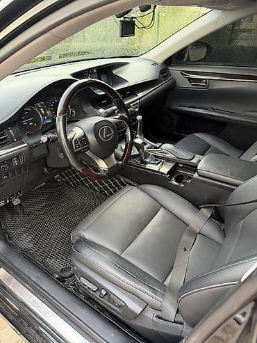 лексус 2025: Lexus ES: 2017 г., 2.5 л, Вариатор, Гибрид, Седан — 7