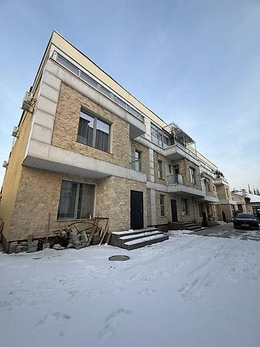 браво городок бишкек: 📍Эксклюзивный таунхаус в ВИП ГОРОДКЕ «БРАВО» ▫️Комнат: 5 ▫️Состояние — 1