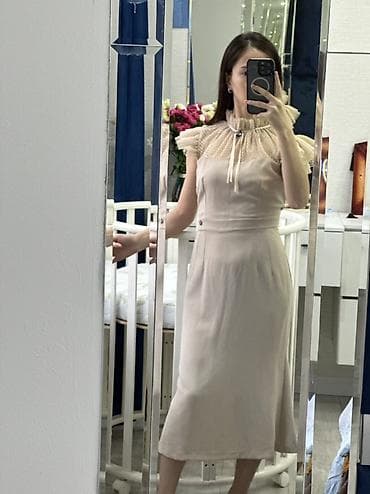 Футболки: Вечернее платье, Коктейльное, Фатин, Без рукавов, Камни, S — 2