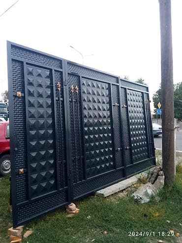Распашные ворота: Металлические, Механические, Для частного дома, С калиткой, Оптом, Новый, Бесплатная установка — 9