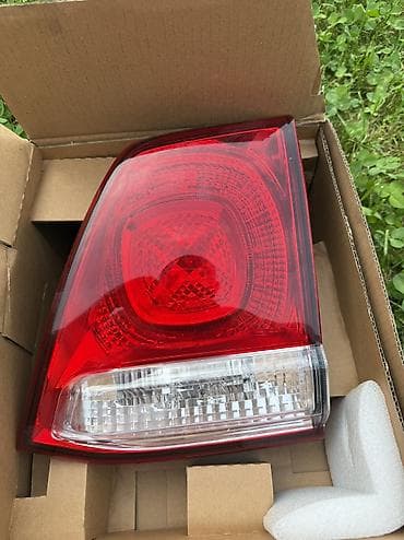 second caddy hdd: Задний правый стоп-сигнал Toyota 2008 г., Новый, Оригинал, ОАЭ — 1