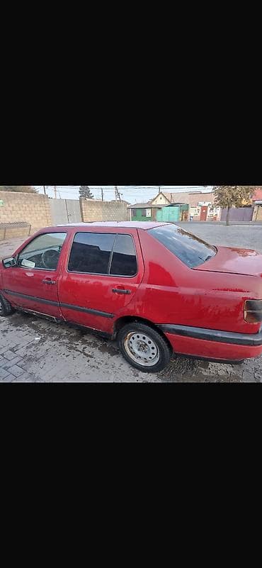 transporter multivan: Volkswagen Vento: 1992 г., Механика, Бензин — 5