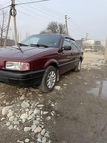 крыло срв 1: Volkswagen Passat: 1992 г., 1.8 л, Бензин, Седан — 3