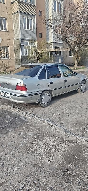 продам в связи с переездом: Daewoo Nexia: 2007 г., 1.5 л, Ручные, Бензин, Седан — 2