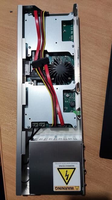 бэушные компьютеры: Продаю Mikrotik RB1100AHx4 Dude Edition в новом состоянии, запускался — 4