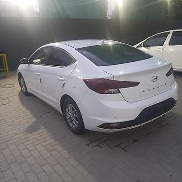 geely galaxy e5: Hyundai Avante: 2019 г., 1.6 л, Автомат, Бензин, Седан — 2