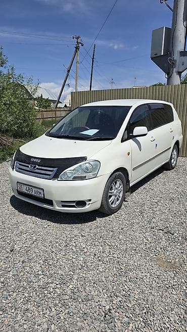 Toyota Ipsum: 2001 г., 2.4 л, Автомат, Минивэн at lalafo.kg Toyota Ipsum: 2001 г., 2.4 л, Автомат, Минивэн