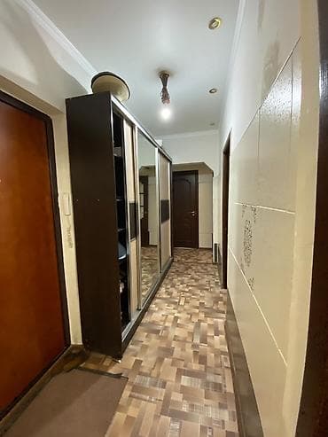 Квартиры: 2 комнаты, 52 м², 7 мкр 105 серия, 3 этаж, Старый ремонт — 4