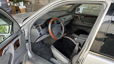 Транспорт: Mercedes-Benz E-Class: 2001 г., 3.2 л, Автомат, Бензин, Седан — 2