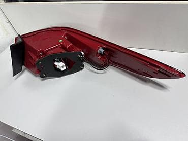 mercedes gl: Задний правый стоп-сигнал Kia — 2