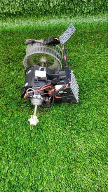 e61: Мотор печки отопителя БМВ е60 е61 Bmw e60 e61 Оригинал б/у Сломаны — 3