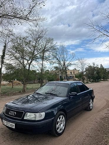 Audi S4: 1992 г., 2 л, Механика, Бензин, Седан
